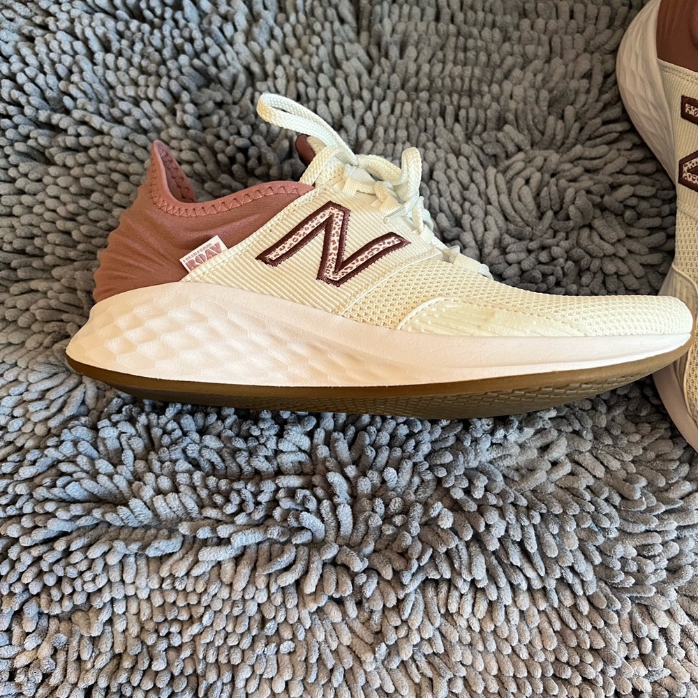 New Balance sneakers- 7.5-worn once